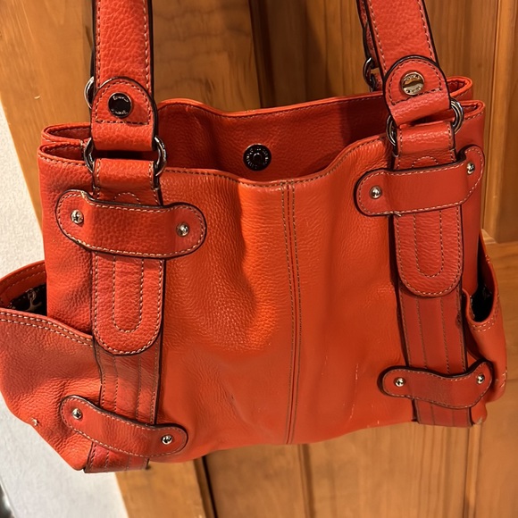 Genuine Tignanello coral shoulder satchel handbag. Good condition. Gently used. - Picture 2 of 5
